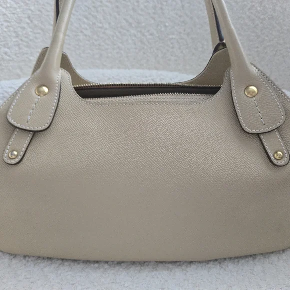 Salvatore Ferragamo Leather Shoulder Bag – Neutral | COA | Very Good Condition - Picture 3 of 16